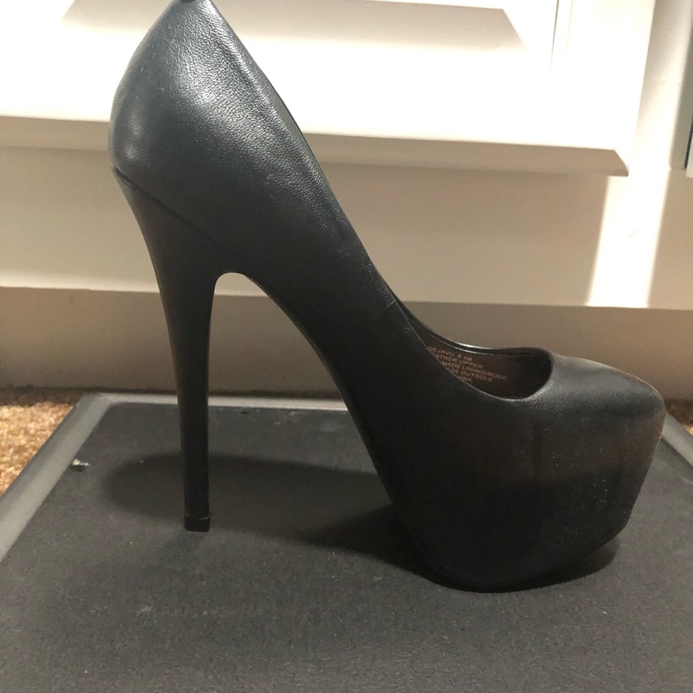 Steve Madden Heel Pumps